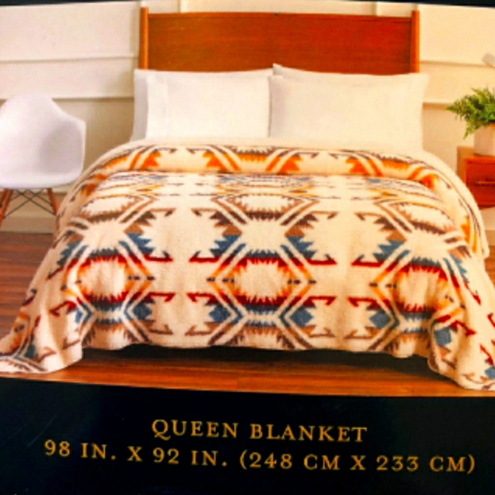 Pendleton sherpa blanket